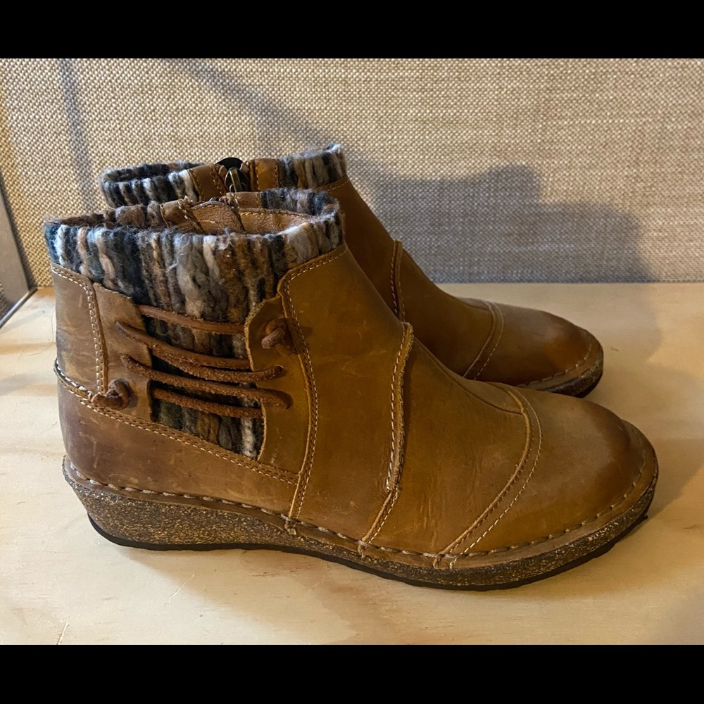 Aetrex leather booties